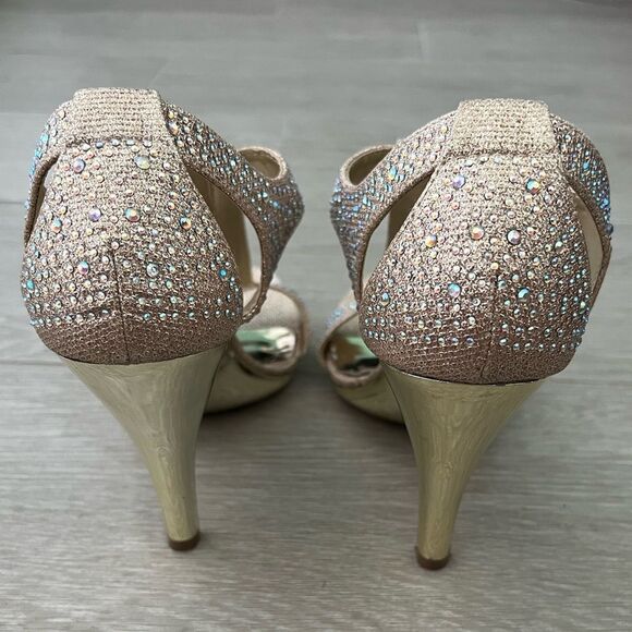 Silver Slipper Zippered Champagne Heels with Rhinestones and Glitter Size 7.5 - Picture 5 of 10
